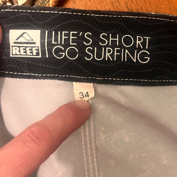 Reef - Mens Size 34 - Board Shorts - Picture 8 of 8